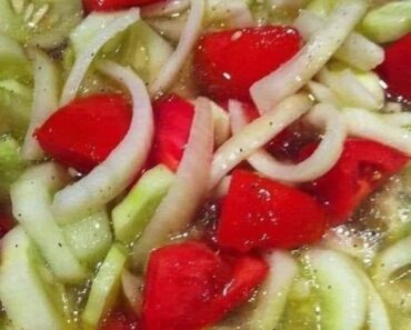 Marinated cucumber onion & tomatoes