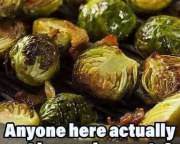 Garlic Butter Roasted Brussel Sprouts