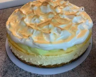 LEMON MERINGUE CHEESECAKE