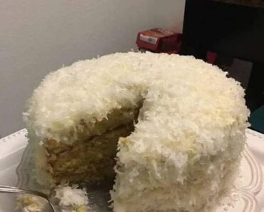 Old fashioned coconut cake