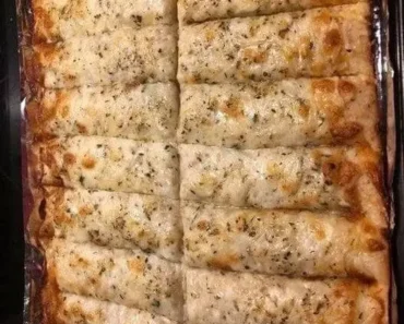 Homemade garlic cheese breadsticks recipe